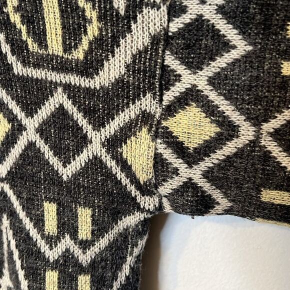 Forum Made in Italy Mens Wool Blend Geometric Knit Sweater Black Beige Small 90s - Picture 4 of 11